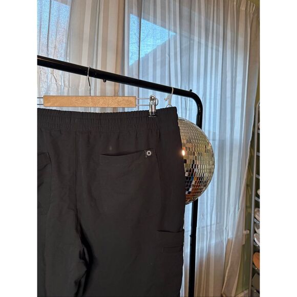 Hypothesis Men’s 8 Pocket Scrub Pants - Picture 6 of 9